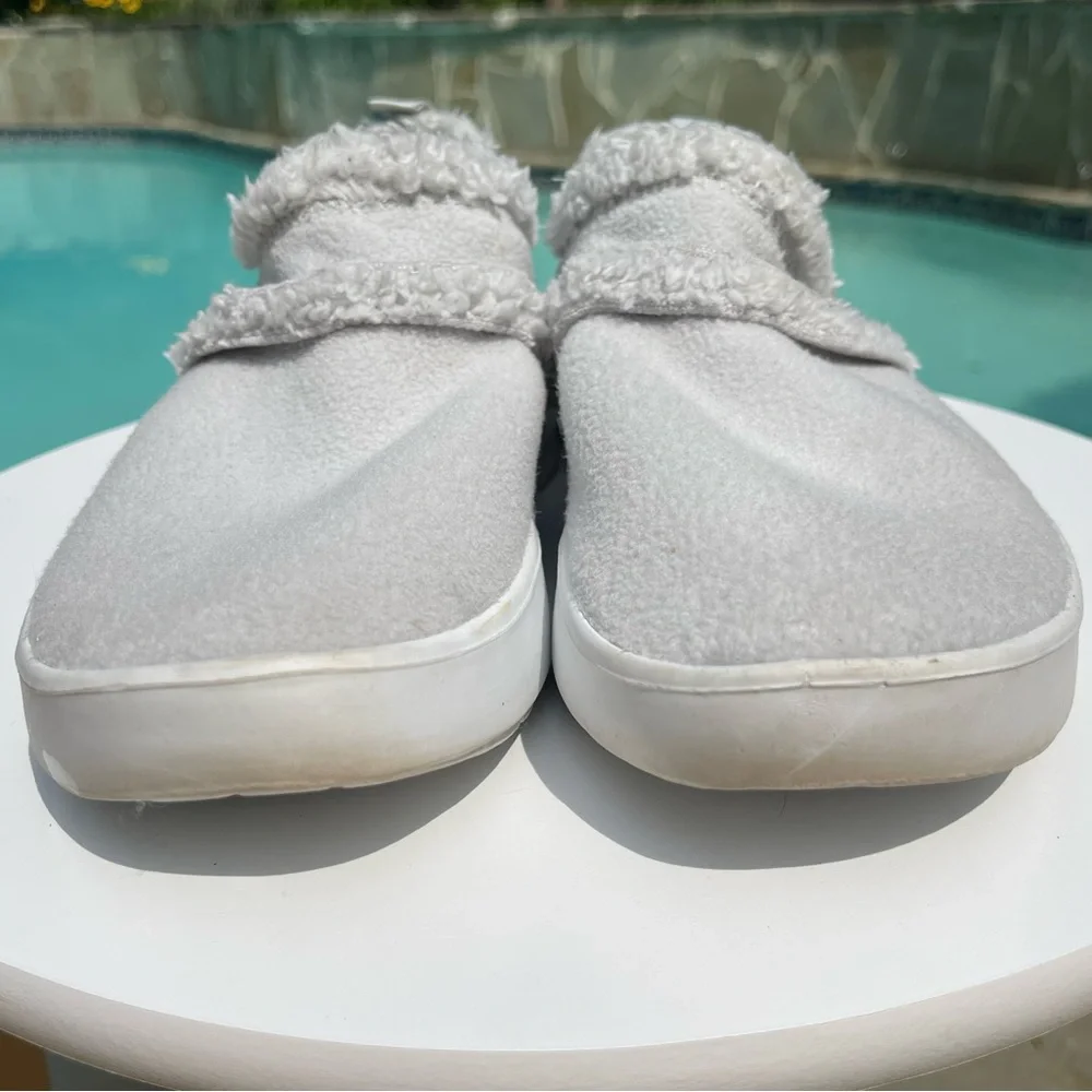OOFOS OOCoozie Women’s Gray Sherpa Comfort Sport Recovery Slip On Shoes Size 10